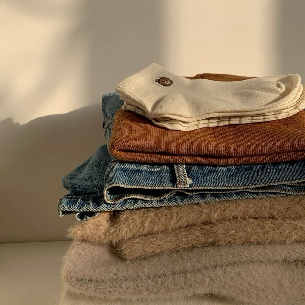 live clothing- auction!